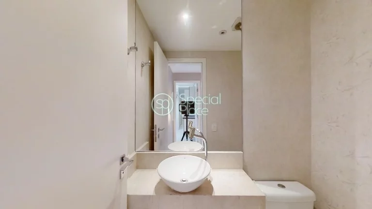Imagem Apartamento com 220m² na Granja Julieta voltado para a Hípica de Santo Amaro. Amplo living com var...