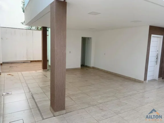 Imagem Casa Duplex com 3 Quartos à Venda na praia do Morro - Guarapari/ES