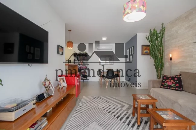 Imagem Apartamento de 78m² no Alto de Pinheiros, 2 quartos (1 suíte) e 1 vaga+depósito.