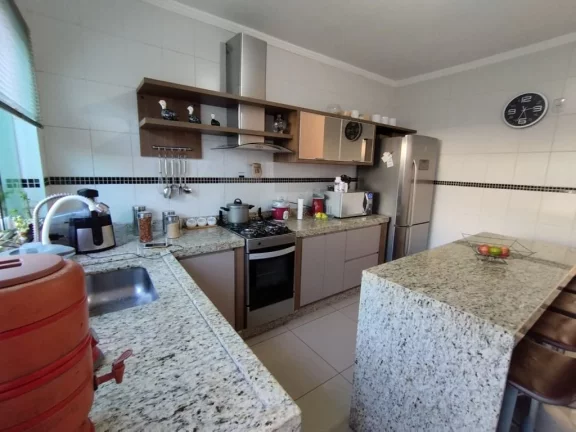 Imagem Sobrado com 3 dormitórios à venda, 100 m² por R$ 650.000,00 - Jardim Medina - Poá/SP