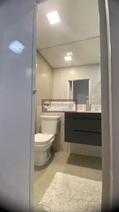 Imagem Com certeza esse imóvel cabe no seu bolso, casa a venda no Jardim presidente, imóvel de 3 Dormitórios, com cozinha planejada, ar condicionado na sala e nos quartos, 1 vaga de garagem coberta com portão automático aqui bem localizado no Jardim Presidente, 