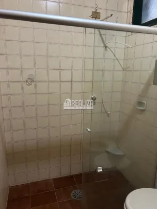 Imagem Vende-se casa com dois quartos no centro da cidade - Igarapava/SP