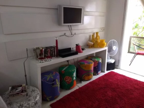 Imagem Apartamento com 2 dormitórios à venda, 70 m² por R$ 320.000,00 - Praia da Enseada - Guarujá/SP