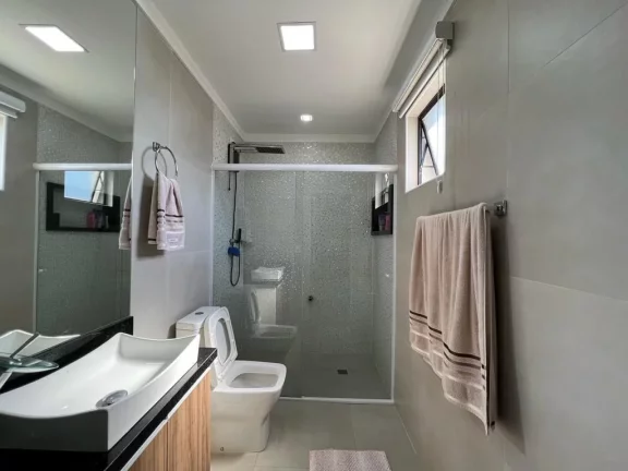 Imagem COBERTURA REFORMADA 1 QUADRA DA PRAIA, COM 4 DORMITÓRIOS SENDO 2 SUÍTES