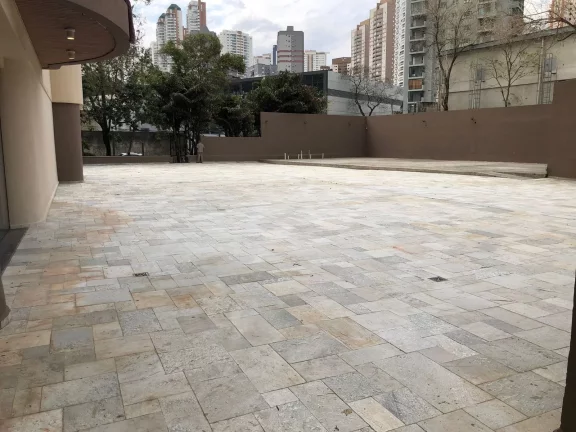 Imagem Imóvel de luxo no Morumbi: Apartamento com 5 quartos, 3 suítes e 4 vagas na cidade de São Paulo-SP