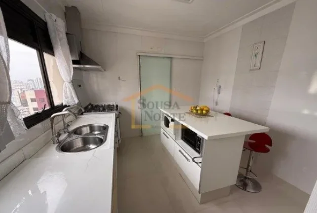 Imagem Apartamento totalmente reformado e mobiliado, com 268m², 4 dormitórios, sendo 4 suítes, ampla sal...