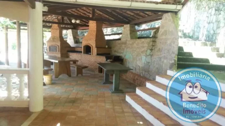 Imagem Vendo casarão tipo pousada em Mogiquiçaba , Bahia.