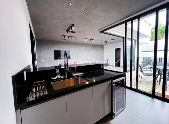 Imagem Casa de condominio a venda no Swiis Park em Campinas!!

Com 3 suítes, sendo uma delas c closet. 
Á...