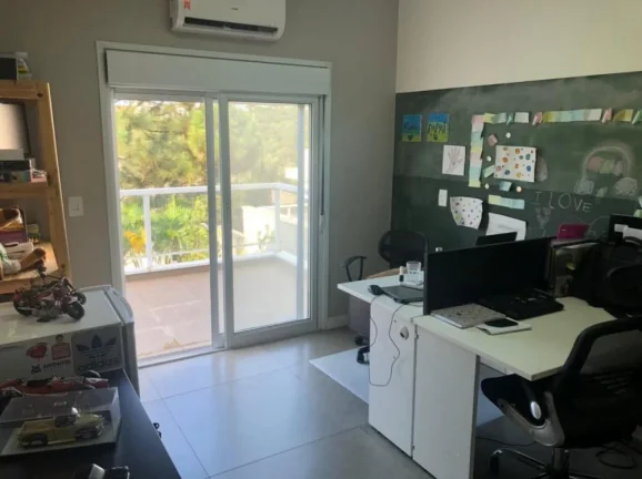 Imagem Casa em Alphaville - 280m²