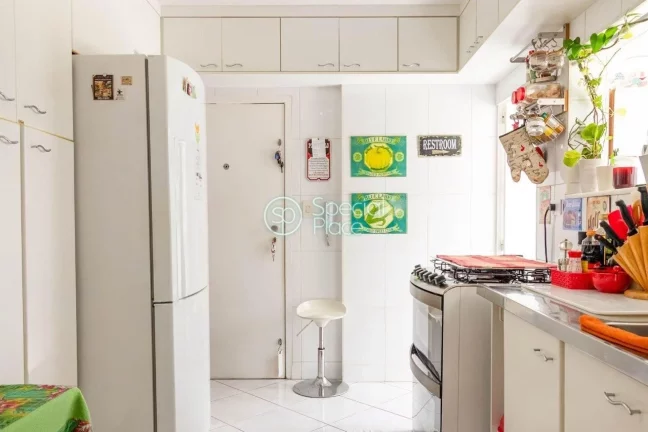 Imagem Ótimo apartamento em Moema Pássaros - 110m² - Living com varanda - Sala de jantar - 03 dormitóri...