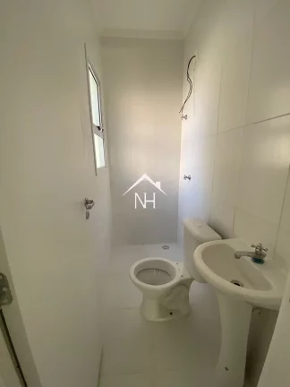 Imagem Casa em condomínio fechado com 3 suítes e 2 vagas na Granja Viana