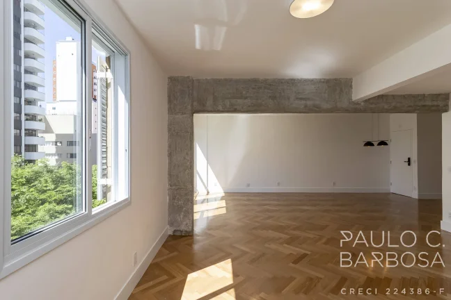 Imagem Haddock Lobo Venda - 2 Suítes - 2 Vagas - 142 m² - Reformado