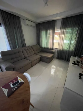 Imagem Casa Maravilhosa 98 m² 2 Dormitorios com panejados e 2 Vagas de Garagens