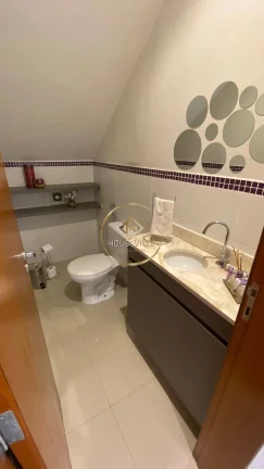 Imagem Casa Sobrado 3 Dormitórios (1 Suíte), Villa Branca, Jacareí.