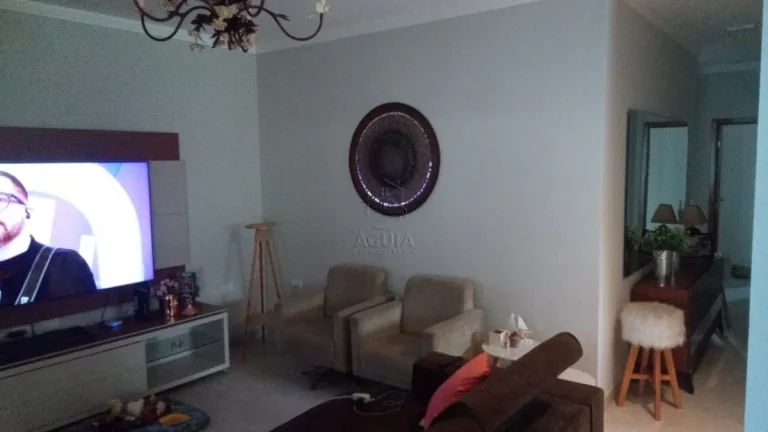 Imagem Casa com 3 dormitórios sendo 1 suíte a venda no Jardim Carolina
