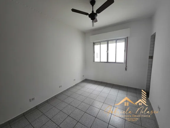 Imagem Apartamento Padrão em prédio frente mar