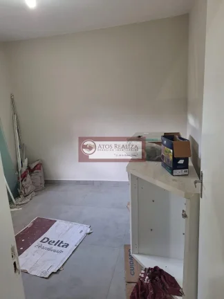 Imagem Alugo Casa na Cidade Dutra. Casa Compacta com Entrada Compartilhada na Cidade Dutra, 1 Dormitório, Sala, Cozinha, Banheiro e Área de Serviço. Ambiente bem Familiar, em ótima Localização, próximo a Estação Primavera da CPTM e Passa Rápido do Rio Bonito. R$