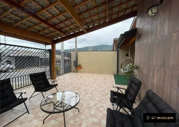 Imagem Casa à Venda em Atibaia Jd Maristela - 250m² por R$900.000,00