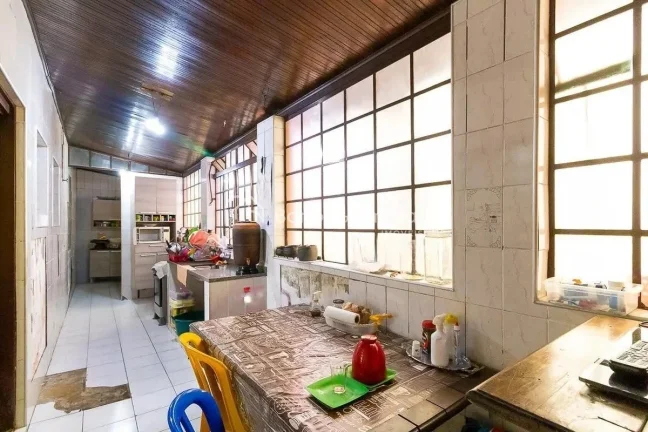 Imagem Esta incrível casa para comprar oferece 4 quartos impecáveis, proporcionando amplo espaço para fa...