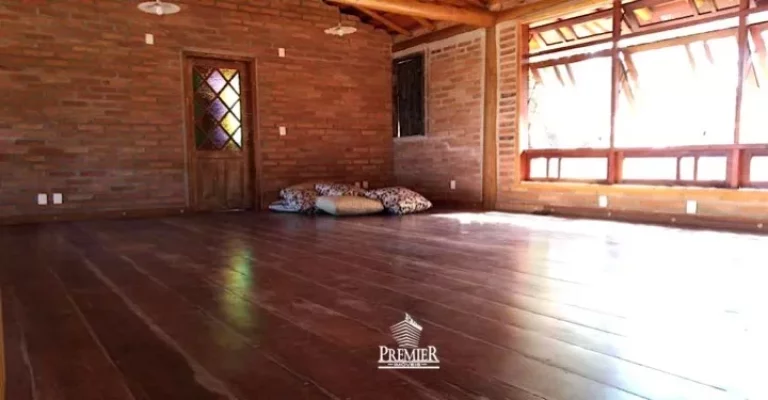 Imagem BÉLISSIMA CHÁCARA A VENDA COM ACABAMENTO RÚSTICO NO MEDEIROS DE ITUPEVA