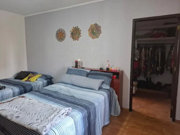 Imagem Casa para Venda em Santo André, Campestre, 5 dormitórios, 2 suítes, 3 banheiros, 4 vagas