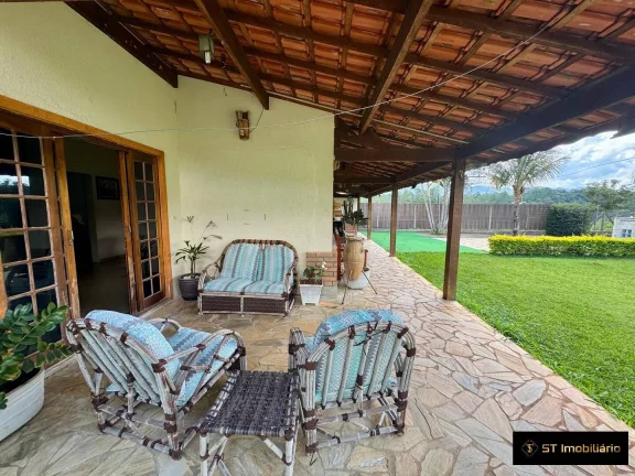 Imagem Casa à venda em Mairiporã/SP - Condomínio próximo ao centro, R$1.250.000!