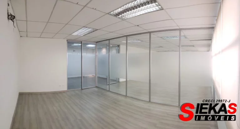 Imagem Salão Comercial na Penha de França, São Paulo-SP: 6 banheiros, 15 vagas de garagem, 727m²! Venha conferir!