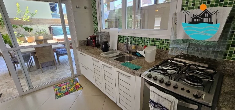 Imagem Casa alugar Juquehy - Condomínio pé na areia, Aluguel Anual, com 4 suítes, piscina e churrasqueira privativa, máx. 12 pessoas | Juquehy Imobiliária
