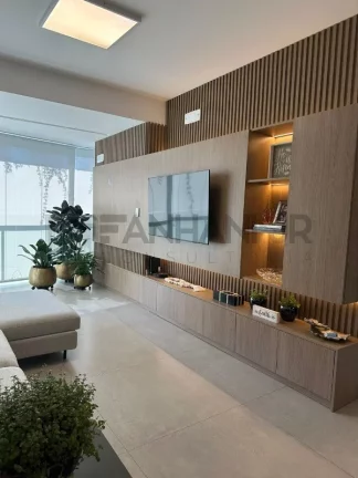 Imagem Venha se encantar com este maravilhoso imóvel à venda em uma das melhores localizações de São Paulo! Com 2 quartos, sendo 1 suíte, e 2 banheiros, es