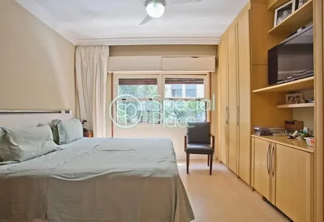 Imagem Apartamento com 175m² no Jardim Paulista Ótimo living com amplos janelões e vista para as árvore...