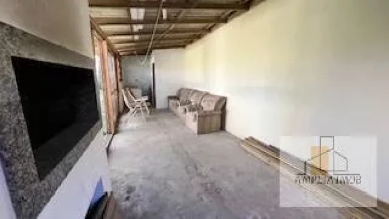 Imagem Casa Ampla com Potencial de Valorização em Jaguaruna