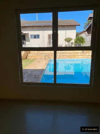 Imagem Alugo Casa - Ótima Localização para Clínica, Comércio ou Moradia em Atibaia
