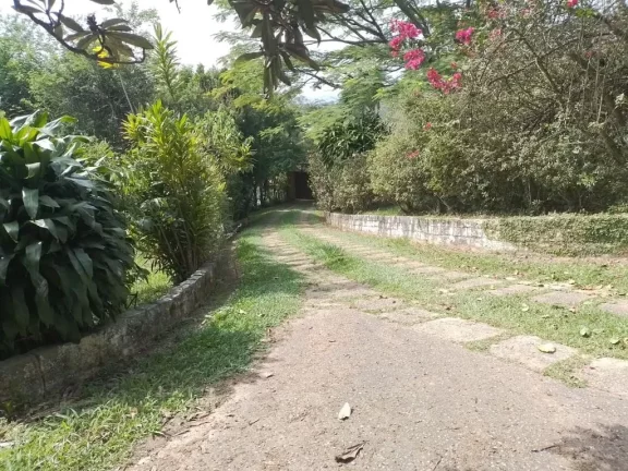 Imagem Chácara com 4 dormitórios à venda, 6024 m² por R$ 1.400.000,00 - Jardim Três Américas - Suzano/SP