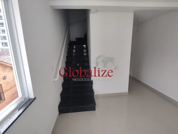 Imagem LINDÍSSIMA CASA SOBREPOSTA ALTA DUPLEX COM 3 DORMITÓRIOS SENDO 1 SUÍTE NO BAIRRO DA PONTA DA PRAIA EM SANTOS (SP) POR R$.985.000,00.
