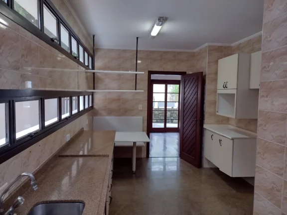Imagem Casa em Condomínio para Locação em Santana de Parnaíba / SP no bairro Alphaville