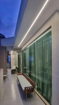 Imagem Cobertura duplex mobiliada e decorada vista mar com 4 suítes e 1 vaga em Meia Praia Itapema