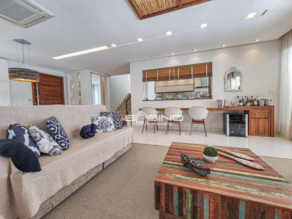 Imagem Belíssima casa à venda na Riviera de São Lourenço - Bertioga SP | 5 Dormitórios | 5 Suítes | 390 m² de área útil.