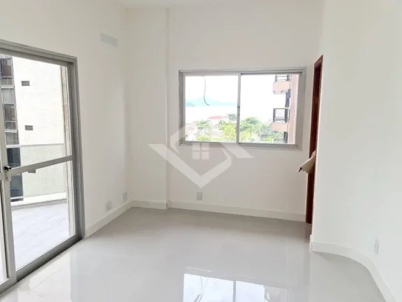 Imagem Apartamento de 4 Quartos para Venda em Copacabana com 185 m²