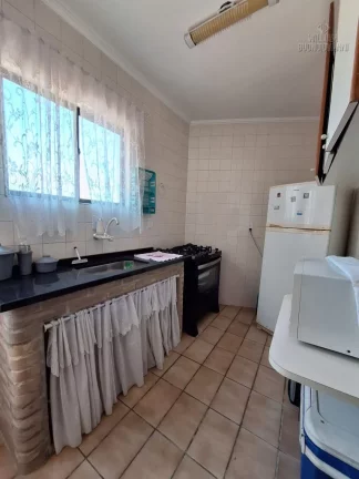 Imagem Oportunidade Única: Seu Refúgio de Praia a Poucos Passos do Mar