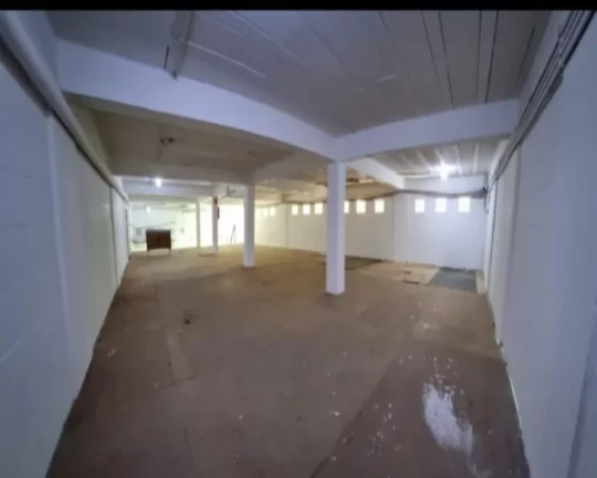 Imagem Galpão 140m² com mesanino de 60m2 FL11