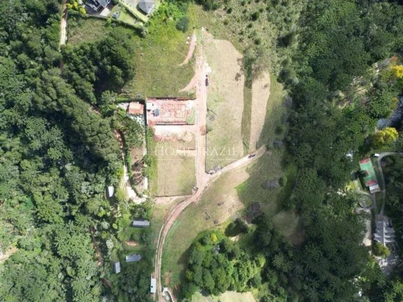 Imagem Casa de condomínio à venda, com 3 quartos, 275m2