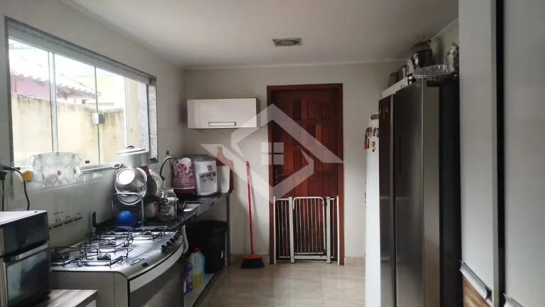 Imagem Residência Linear com 3 Quartos, Suíte e Área Gourmet em Campo Grande
