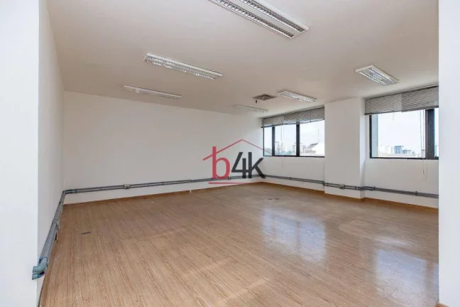 Imagem Sala Comercial de 122m² em Santo Amaro