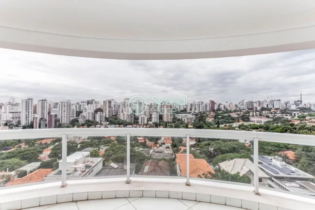 Imagem Simplesmente espetacular. Linda cobertura com 420m2, 4 dormitórios ( 4 suítes ) e 6 vagas na garag...