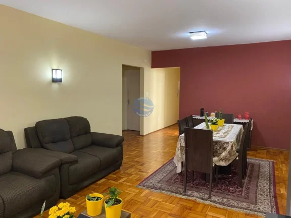 Imagem Apartamento a venda em Santos no Gonzaga quadra da praia.