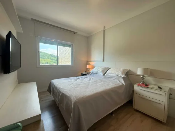 Imagem Apartamento com 2 dormitórios sendo 1 suíte e 1 vaga de garagem na Praia Brava em Itajaí