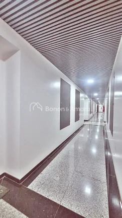 Imagem Sala comercial a venda no Centro de Campinas!!

Vista para a frente do predio..

Sala a venda no Cen...