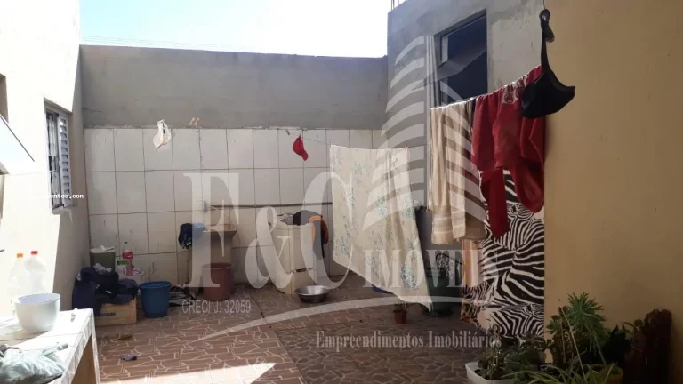 Imagem Casa / Sobrado para Venda em Tatuí, Residencial Astória, 4 dormitórios, 1 suíte, 2 banheiros, 2 vagas
