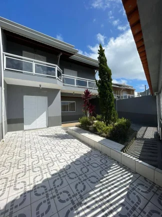 Imagem Belo sobrado no Centro de Peruibe Oportunidade!!!