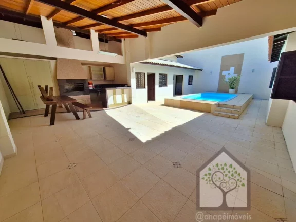 Imagem Casa térrea no Parque São Jorge – Florianópolis